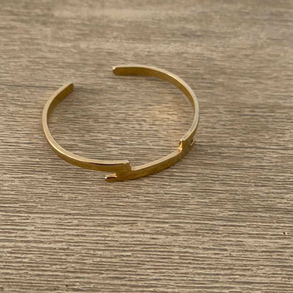 Avon gold bracelet